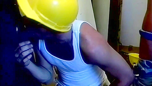 Hard Hats Off: Muscle Men Get Naked in Hot Builder-on-Builder Action – BonusHunks