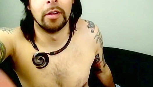 Curvy Bi-Cutie Teases Lens with Steamy Solo Session – OurBoyFriends