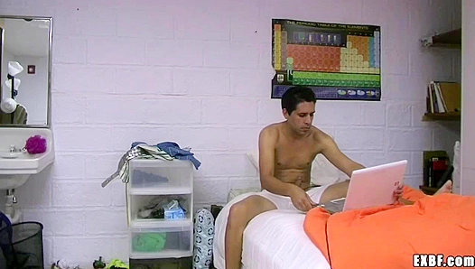 Ex-Boyfriends Wild Solo Ride Ends in Explosive Release – GayXXXTube 18+