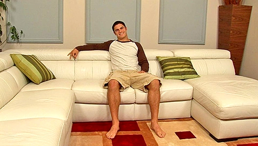 Chiseled Stud Scott Takes On Himself in a Hot Solo Session – GayXXXPorn 18+