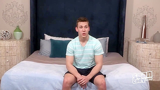 Finn Loses Control as He Jizzes Massive Load — Sean Cody
