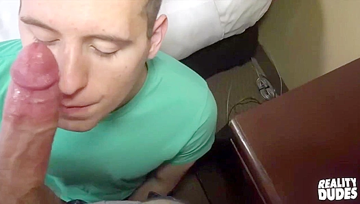 POV: Ammy Alex Gets Pounded by a Hung Straight-Chaser – Wild Bareback Ride