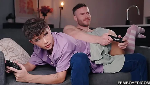 Cute Femboy Sam Takes Hardcore Facefuck in Hot 69 Session – NaughtyZone 18+