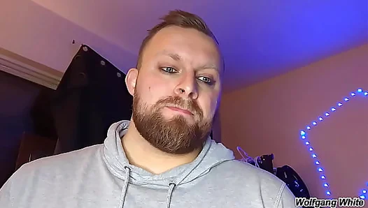 POV: My Straight Gym Bro Samples His Own Post-Workout Scent – Steamy Raw Encounter