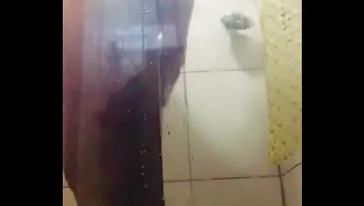 Hot Soapy Action: Amateur Hands Stroke Him Wild in Steamy Tub – 18+