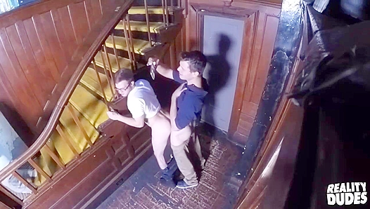 Carter Michaels Commands Pleasure: Bartender Tops Gavin Taylor Hard – RealityDudes