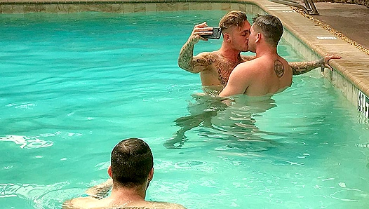 Steamy Pool Encounter: Allen Lucas Dive into Hot Water Fun – RealityDudes 18+