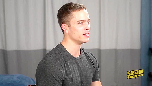 Avery Cums All Over Ripped Abs — Hot Loads Splash on Muscle King SeanCody