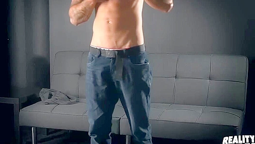 Tony Sosa Flexes His Sculpted Physique Before Blazing Off – RealityDudes 18+
