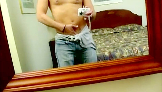 Naughty Amatuer Flashes His Sexy Nude Body for You – Our Boy Friends