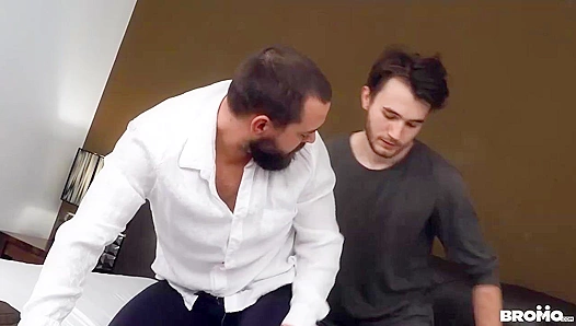 Horny Bearded Guys Explore Each Other in Steamy Bareback Fun – BromoUS 18+