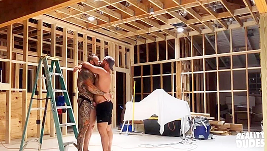 Hard Raw Ride: Two Horny Amateurs Fuck Like Animals – RealityDudes 18+