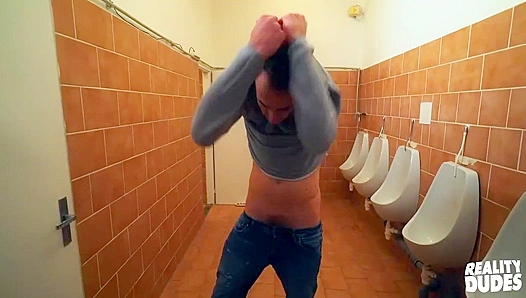 Luke Davids Hot Bathroom hookup – Raw Public Passion – Amateurs Only