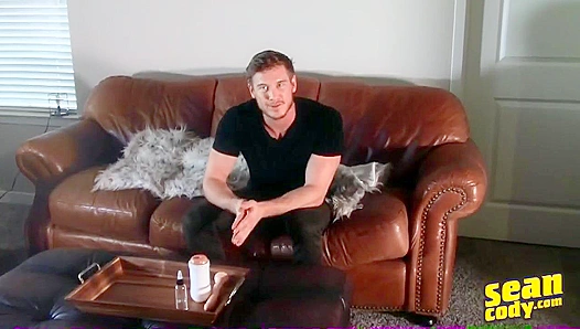 Jax Rides Massive Dildo, Loses Control in Steamy Solo Session – SeanCodyX