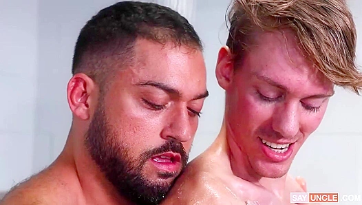 Matt Steele Takes Control in Hot Wrestler Battle with Mike Russo – GayVN 18+