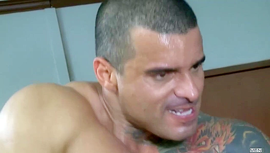 Logan Scott Claims Alexsander Freitas Tight Virgin Hole – Raw Gay Action