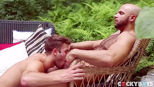 Allen King Dominates Sean Zevran in Steamy Outdoor Ride – Cowboy Passion Ignites on
