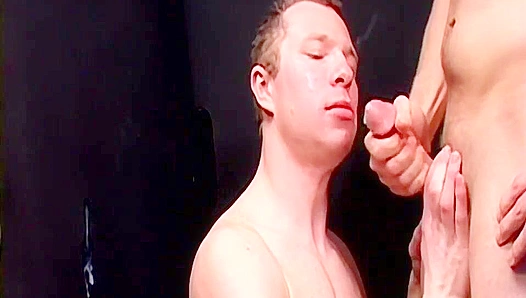 Cody Casper Goes All In: Fiery Blowjobs Steamy Encounters – Bonus Hunks